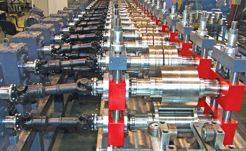 Qu'est-ce qu'une machine de formage de rouleaux et ses applications